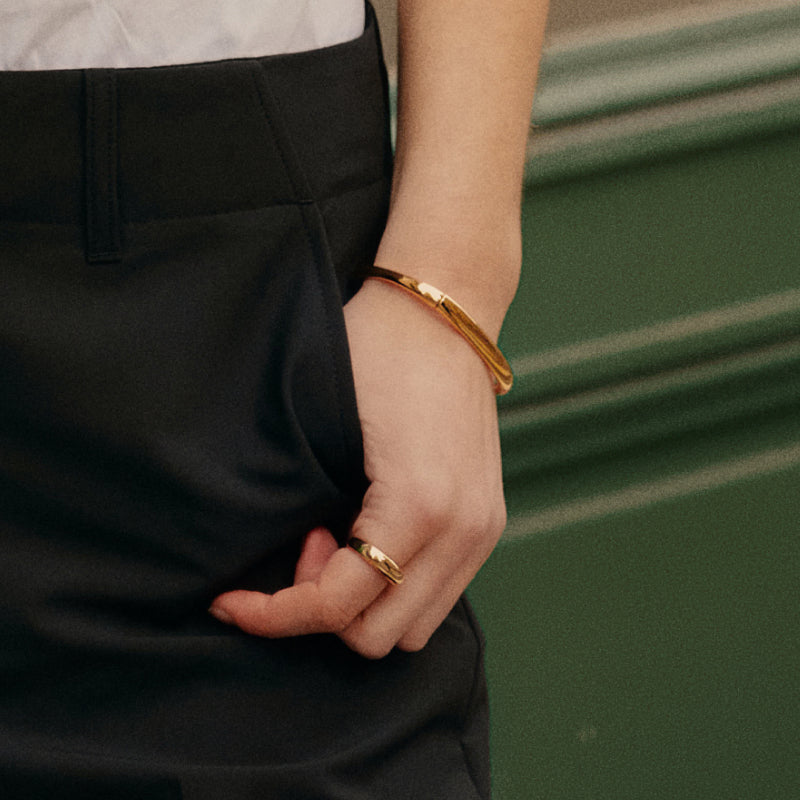 Golden Coffee Mug Bracelet