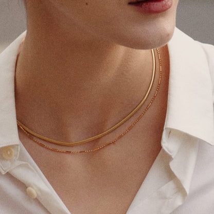 Golden Minimalist Necklace