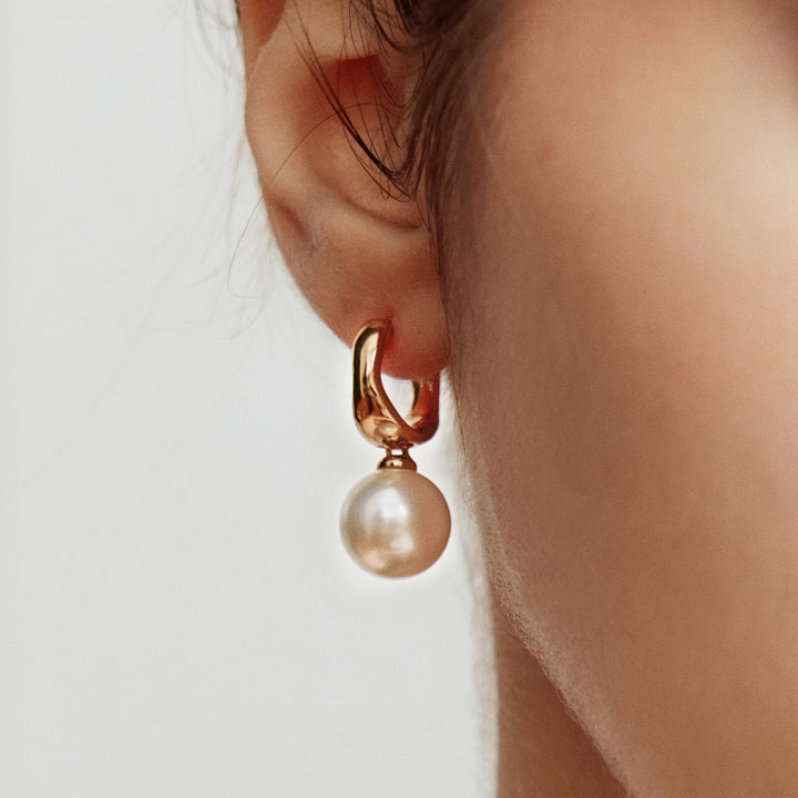 Gold Milk Pearl Earrings