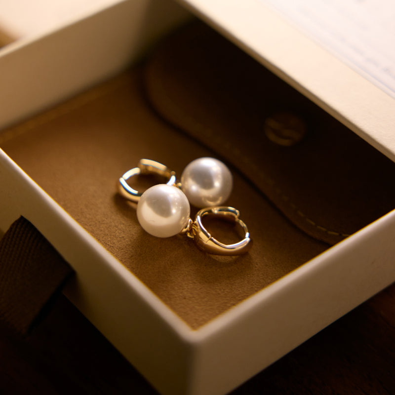 Gold Milk Pearl Earrings