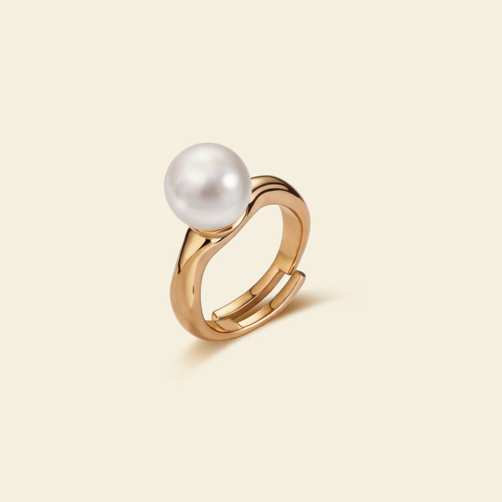 Gold Milk Pearl Ring
