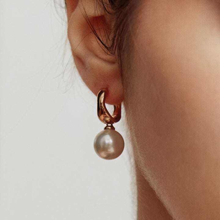 Gold Milk Pearl Earrings