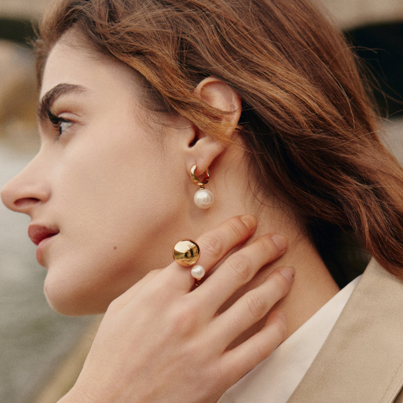 Gold Milk Pearl Earrings