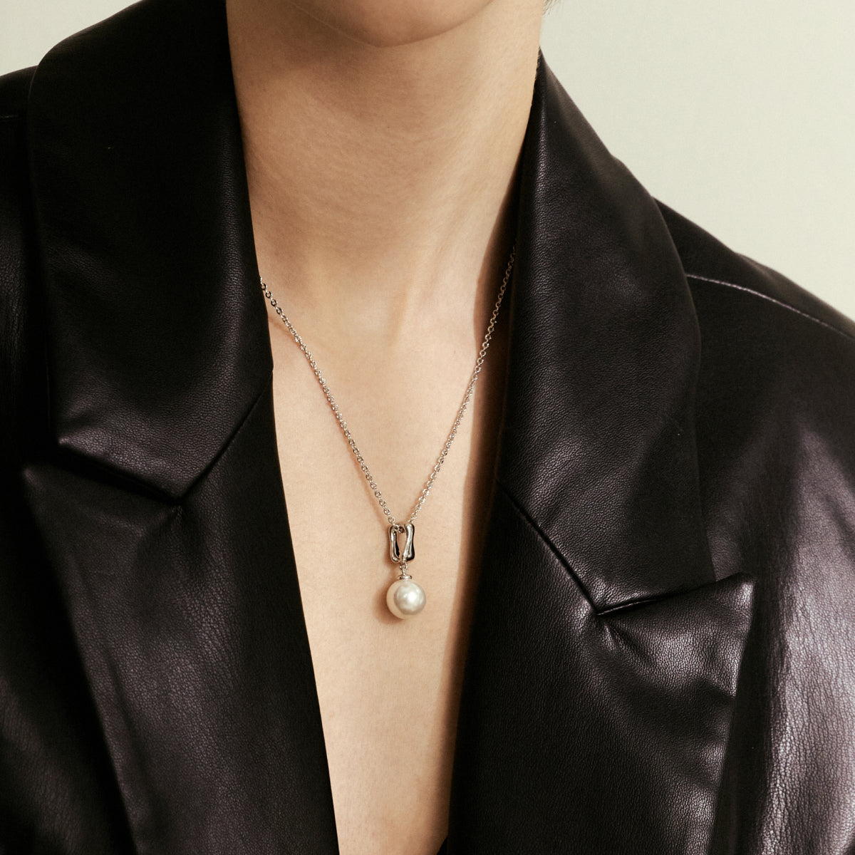 Silver Milk Pearl Necklace